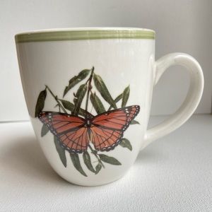 National Wildlife Federation big coffee tea mug with butterfly and leaves 18 oz